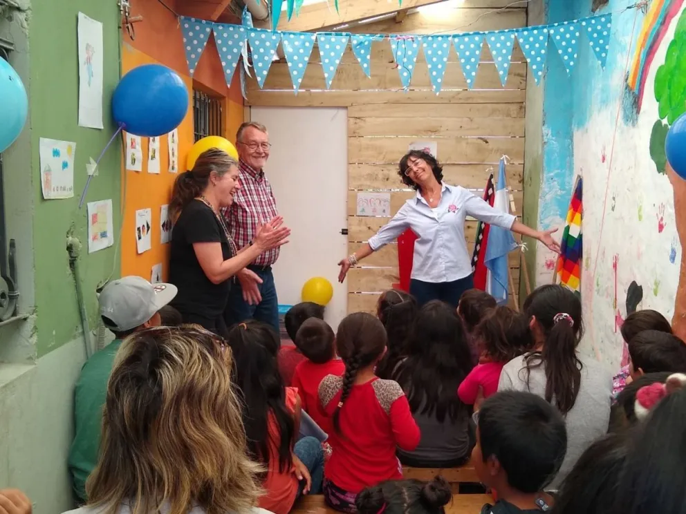 Viedma: un merendero recibió la visita de narradores de Bahía Blanca