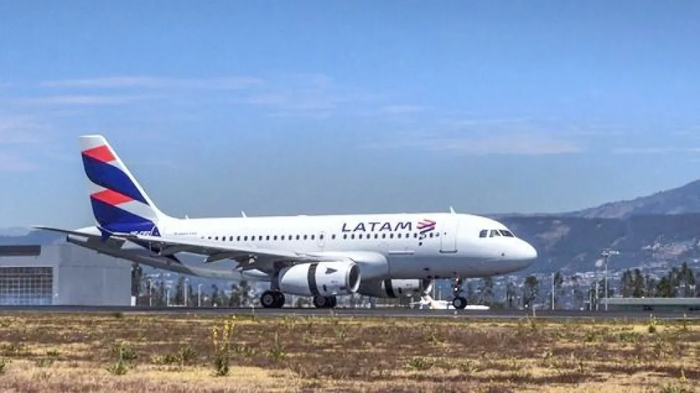 Imputan a Macri por vuelo de Brasil a las Malvinas