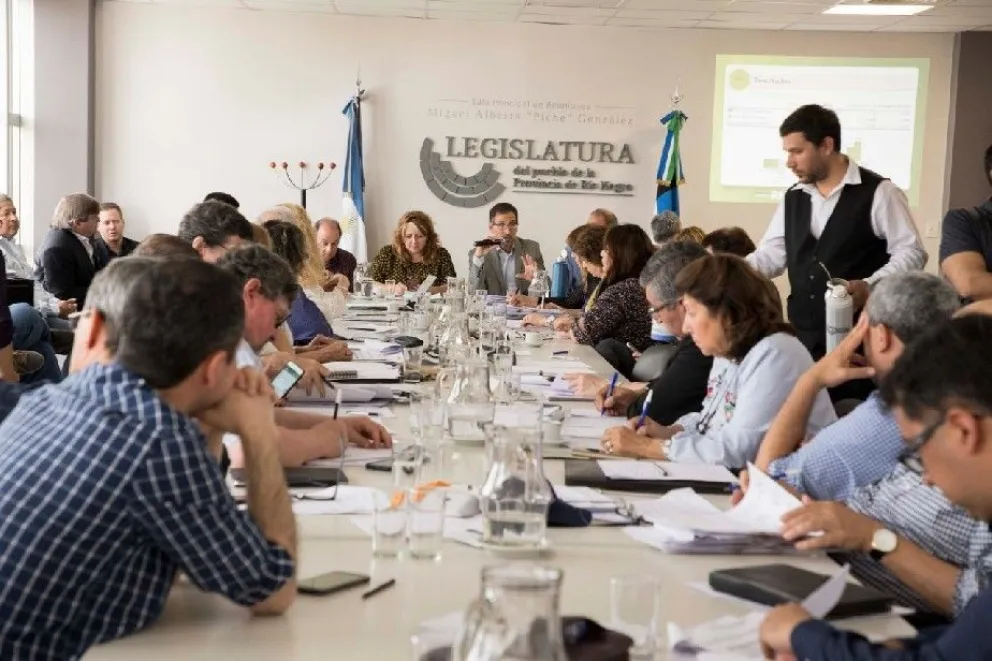 “El presupuesto busca acompañar las políticas de crecimiento"
