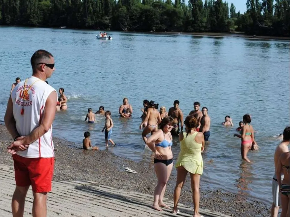 Comienza el servicio de guardavidas en balnearios de Patagones