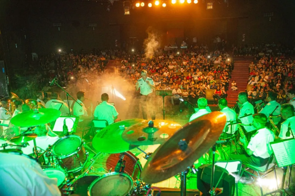 Impecable concierto de gala de la Banda de la Policía