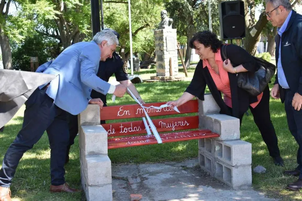 Inauguraron el Banco Rojo en Carmen de Patagones