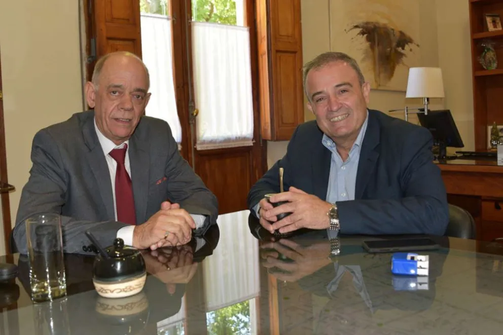Se reunieron Francioni y Pesatti para avanzar en la transición 