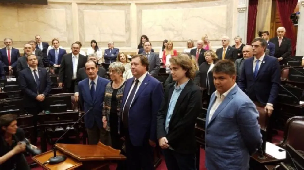 Juró Weretilneck en el Senado y adelantó parte de su gestión