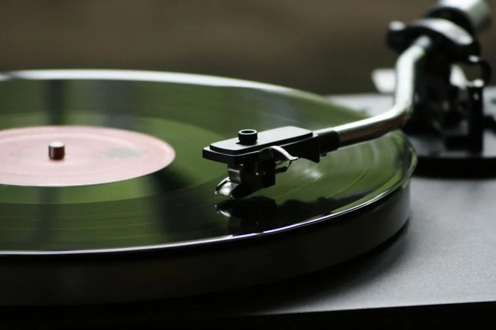 ¿Te gustan los vinilos?  hay 100 mil grabaciones online gratuitas
