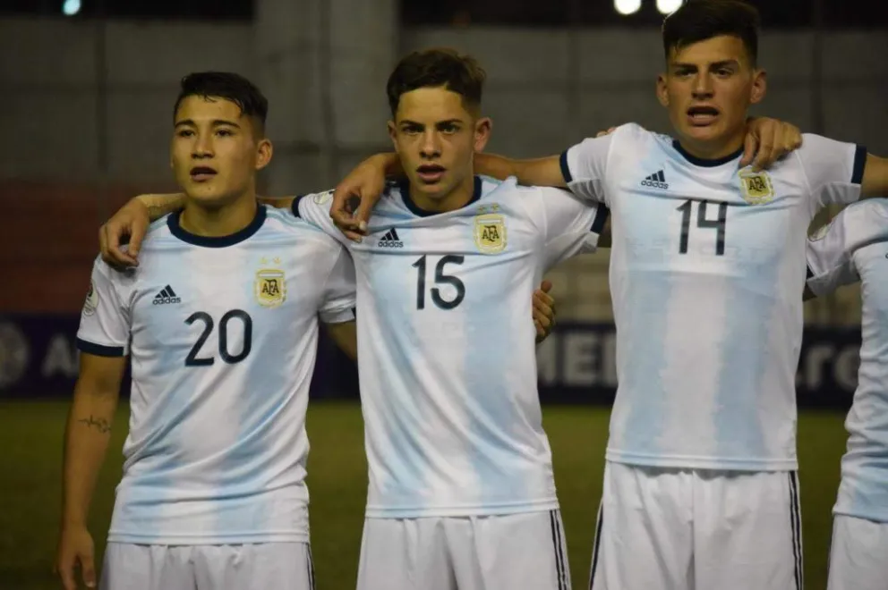 Tomy Porra va por la gloria con la Sub 15