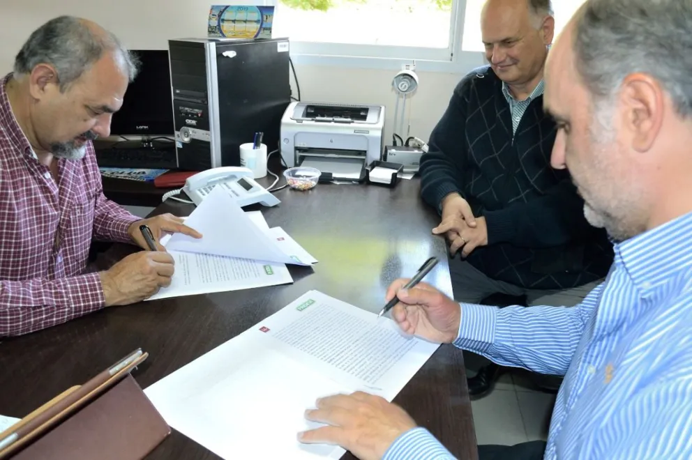 La UNRN y Fridevi firmaron un convenio de cooperación