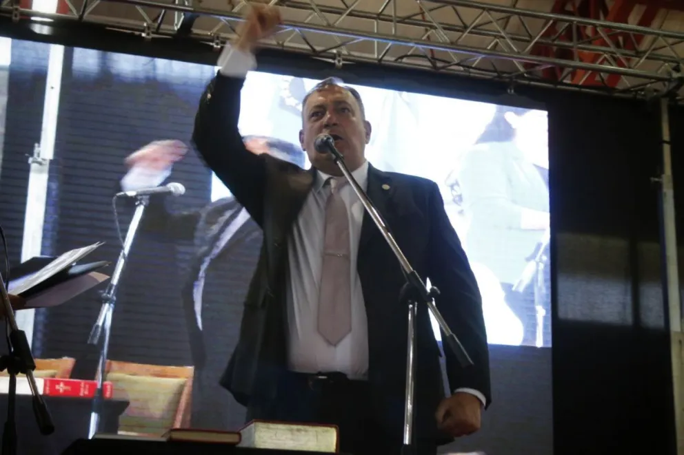 Gennuso asumió su segunda intendencia en Bariloche