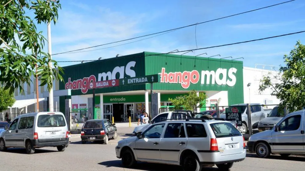 Robó alcohol en un supermercado y mordió a un policía
