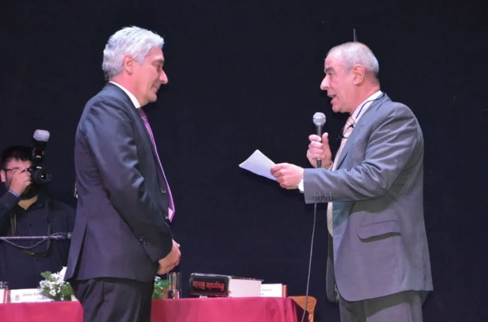 José Luis Zara asumió un nuevo mandato como Intendente