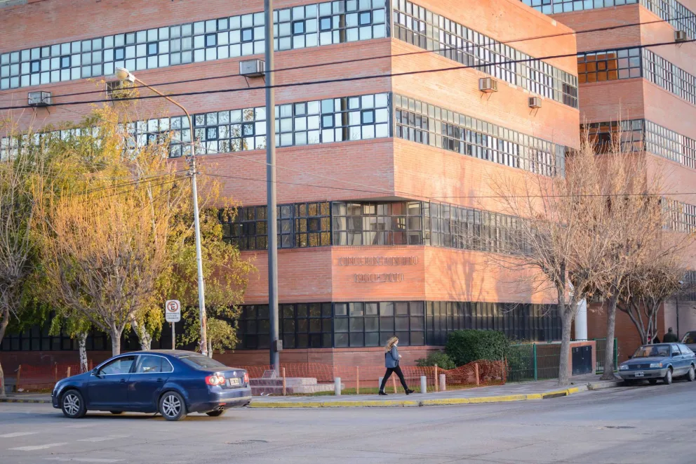 Padre ausente deberá pagar con el 50 por ciento de su sueldo