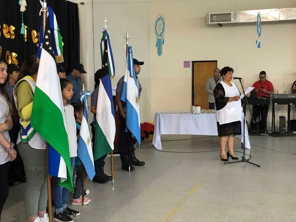 La Escuela 246 de El Cóndor conmemoró sus 50 años