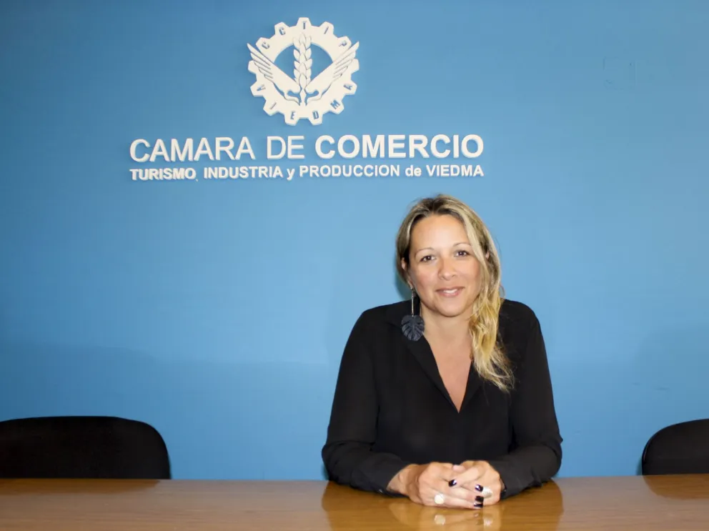 La Cámara de Comercio tiene perfume de mujer