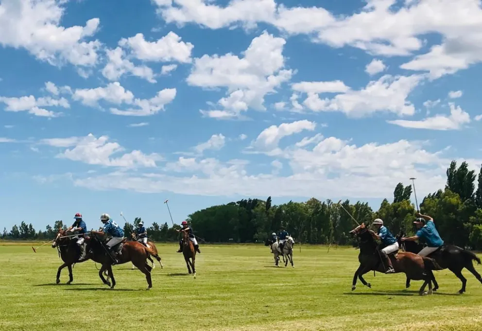 Comenzó el torneo de polo Warm up