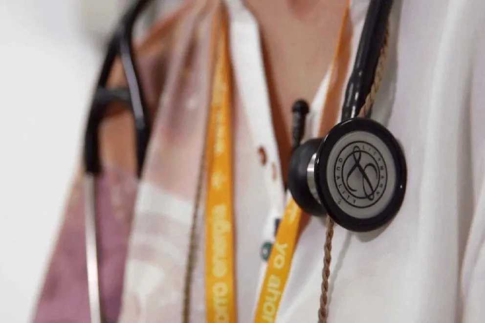 Ratifican el pago a médicos residentes antes de fin de año