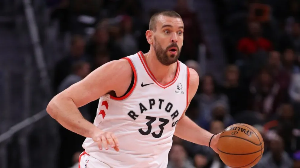Raptors remontan 30 puntos para vencer a los Mavericks