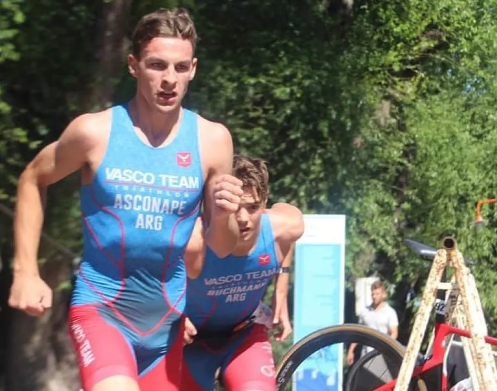 Cierre de año con triatlón y natación
