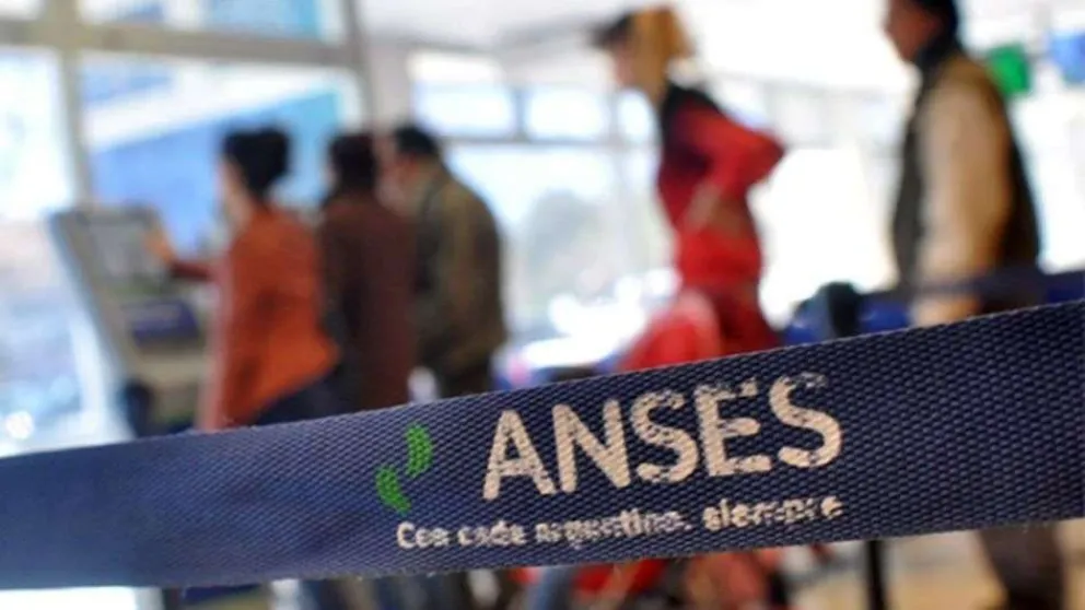 Adelantan el bono para jubilados y pensionados