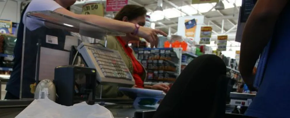 Cayeron las ventas en los supermercados