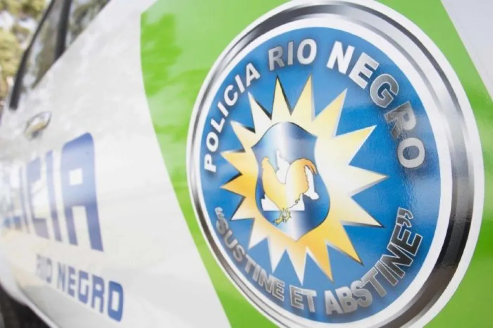 Se conocían pero le robó igual