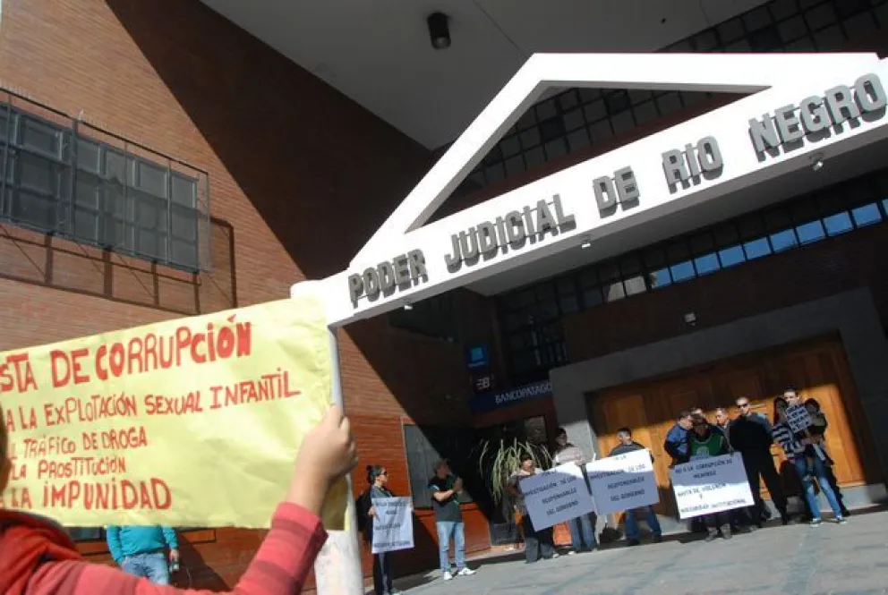 Varios de los condenados por abusar menores están en libertad