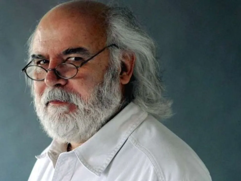 Juan Sasturain fue designado como director de la Biblioteca Nacional