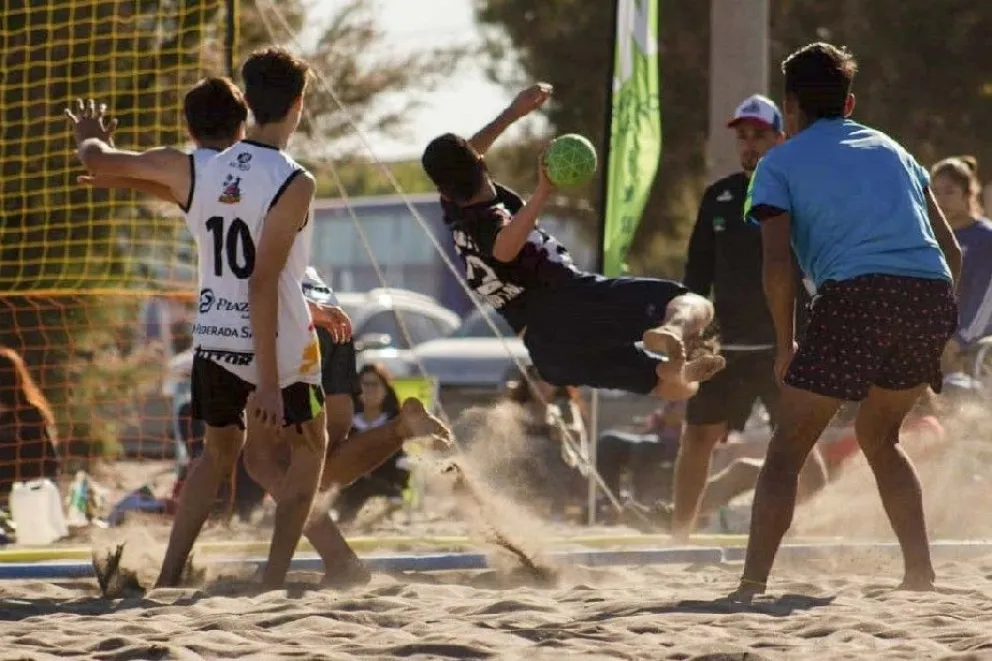 Río Negro palpita el Circuito Patagónico de Beach Handball