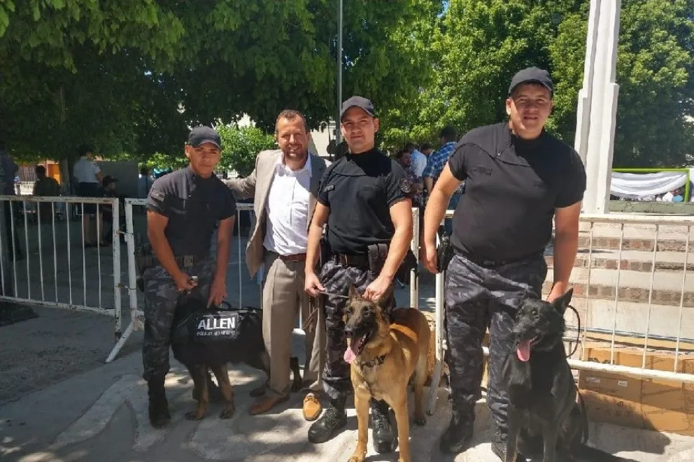 Los tres perros que ya luchan contra el narcotráfico en Río Negro