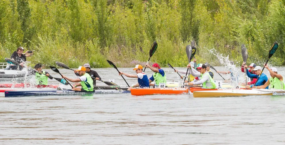 La Regata Internacional del Río Negro se abre en Senillosa