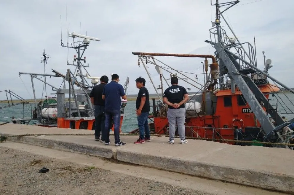 Inspeccionaron las condiciones laborales en el muelle Arcángel