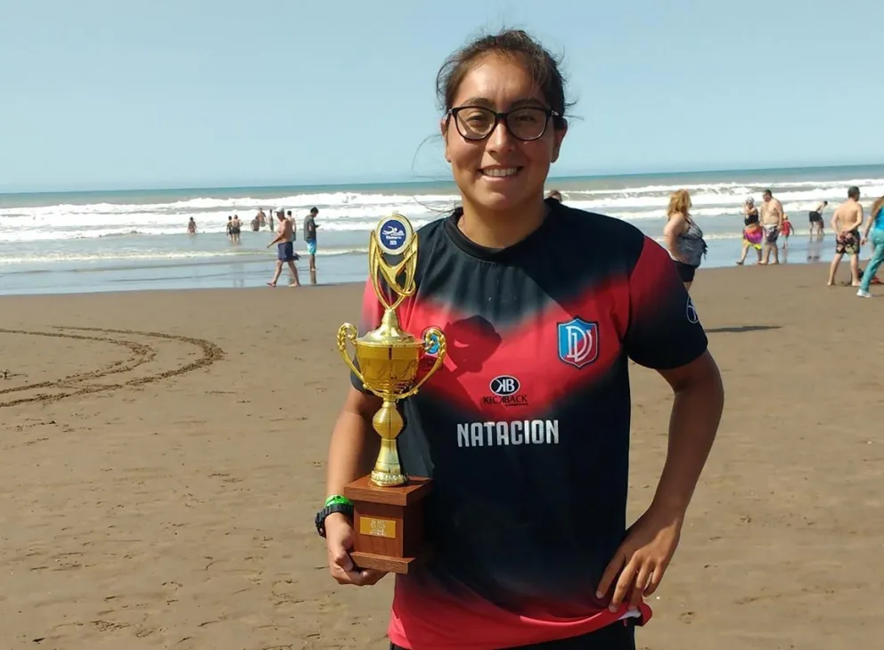 Iara Arias en el top 5 de la "Río Mar"