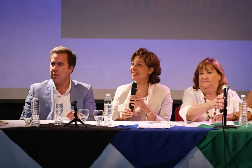 Aseguran convenios escolares con municipios de la Zona Andina