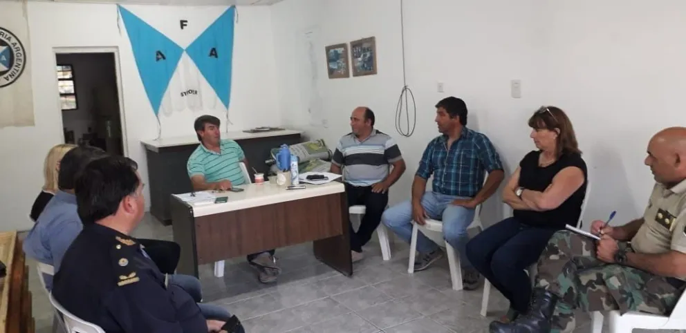 Coordinan acciones contra el abigeato en Stroeder