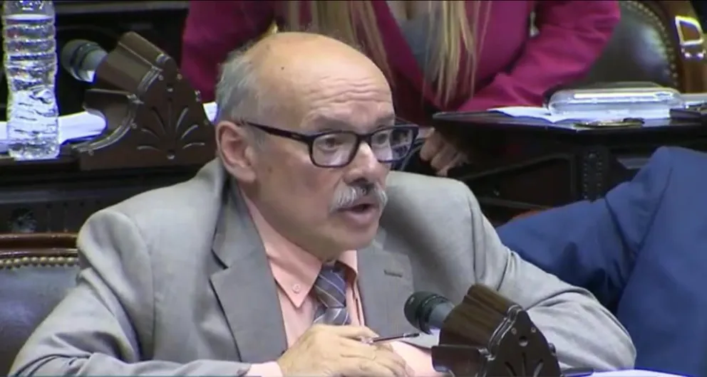 Buscan soluciones por los créditos UVA
