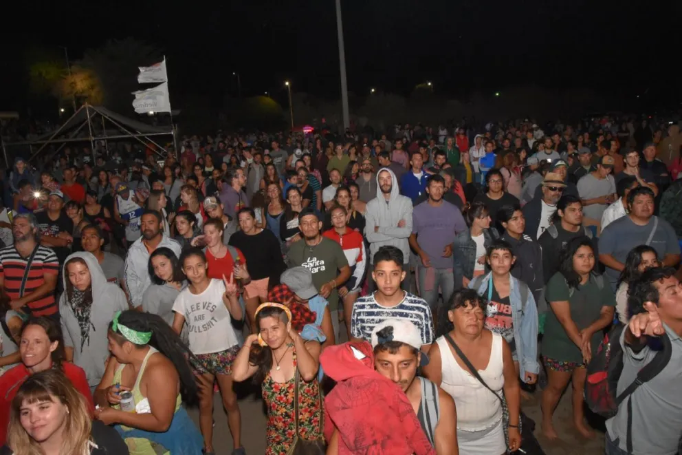 Hoy empieza la celebración que copa el balneario El Cóndor