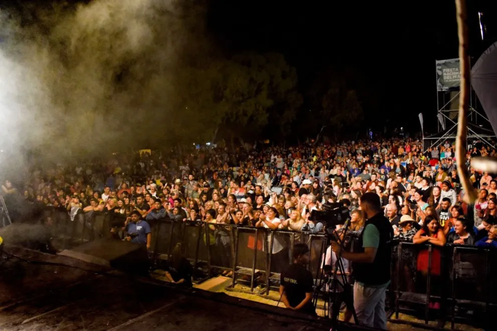 ¡Mirá las mejores fotos! Fiesta del Mar y el Acampante #Día1