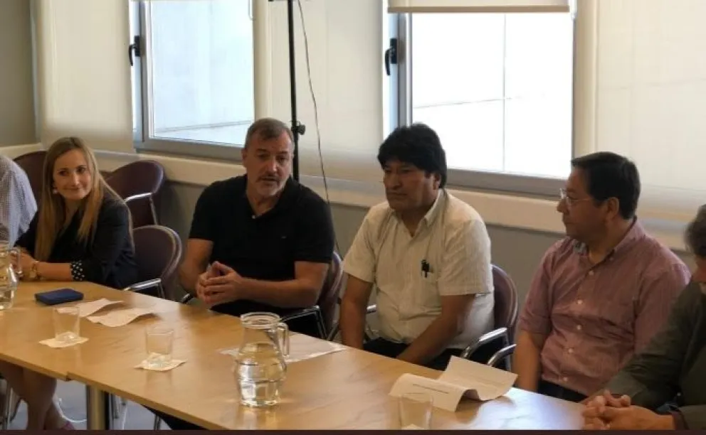 Aguiar se reunió con Evo Morales