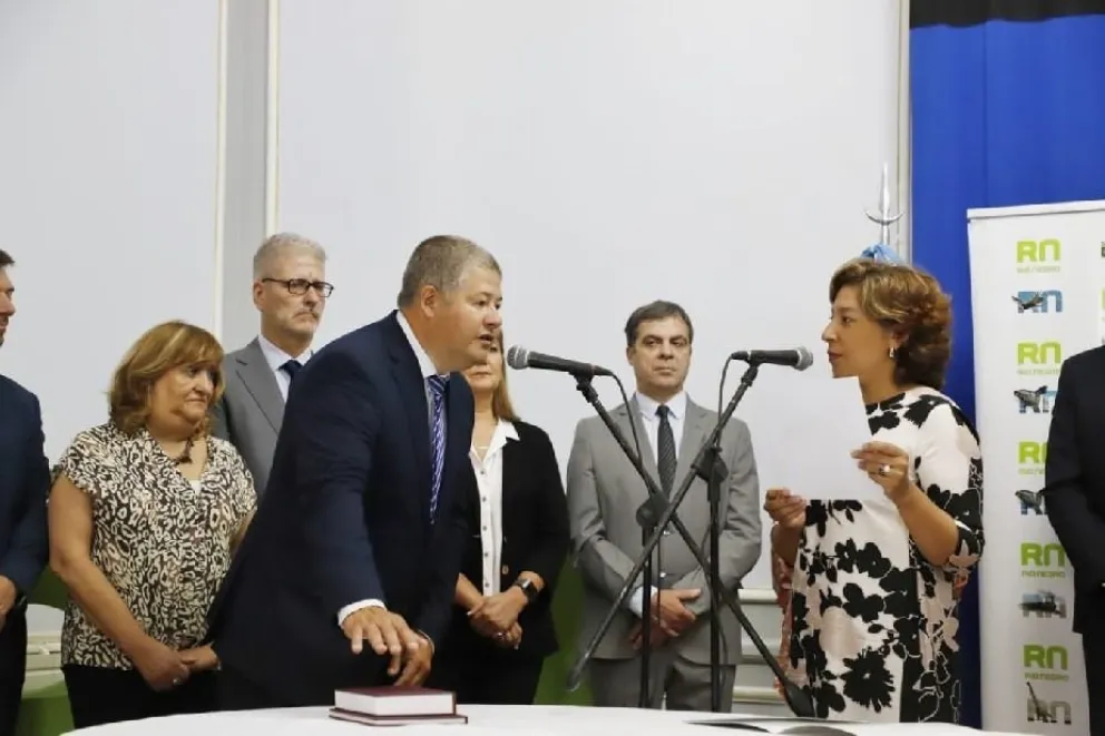 Juró Luis Vaisberg como Ministro de Economía