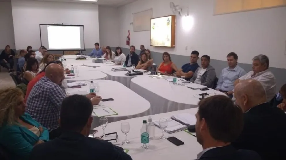 Salud y directores de hospitales reunidos para reforzar políticas sanitarias