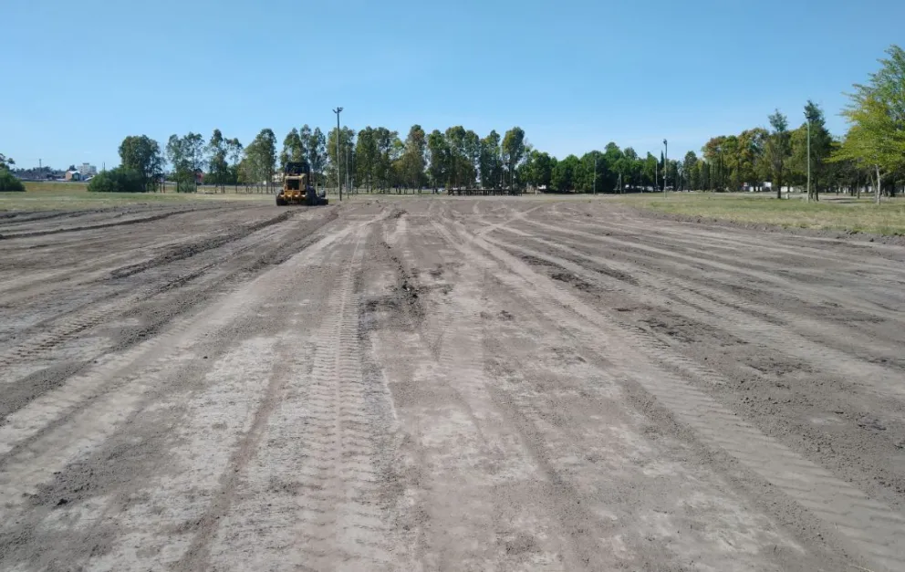 Se construye una nueva cancha para deportes de arena