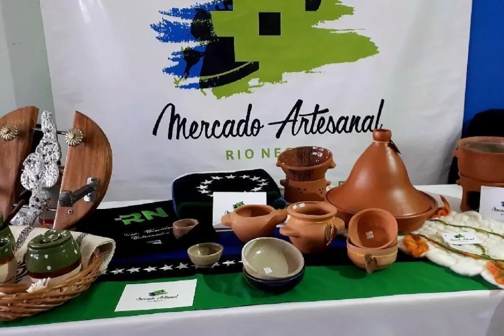 El Mercado Artesanal presente en la Fiesta Nacional de la Manzana