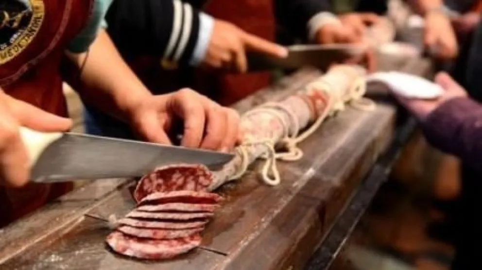 Récord mundial: el salame de Tandil midió 99,5 metros