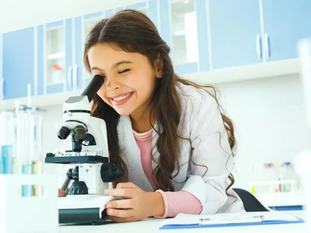 Día Internacional de la Mujer y la Niña en la Ciencia