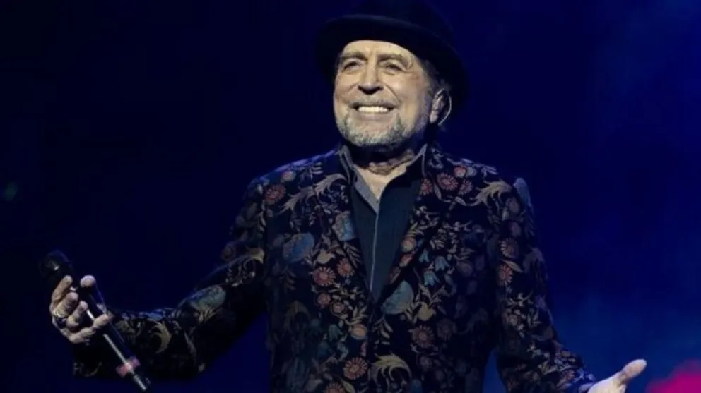 Joaquín Sabina se cayó del escenario y es operado
