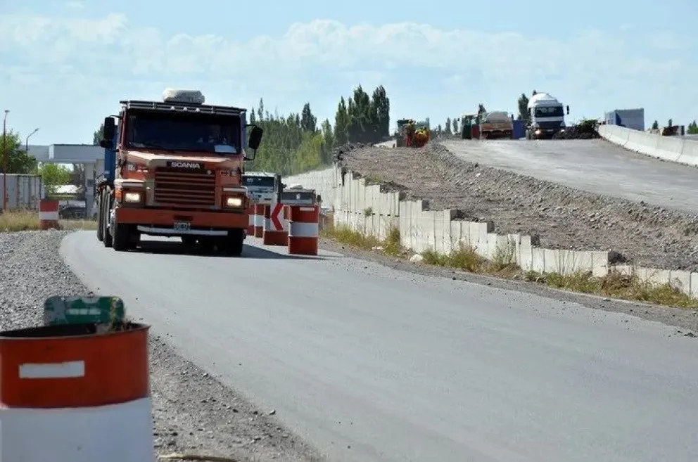 Río Negro aparece entre las provincias con más obras paralizadas