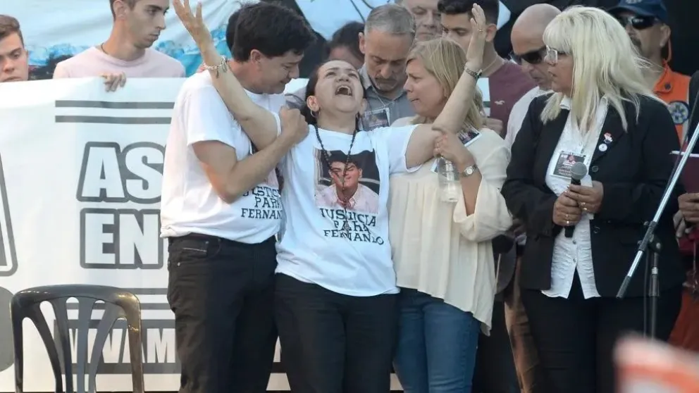 El país exigió justicia por Fernando
