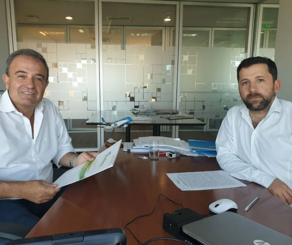 Pesatti realizó gestiones por la conectividad aérea