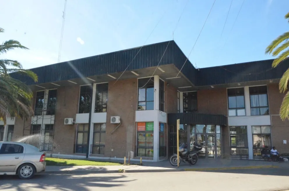 Detuvieron a tres personas en la Terminal de Viedma