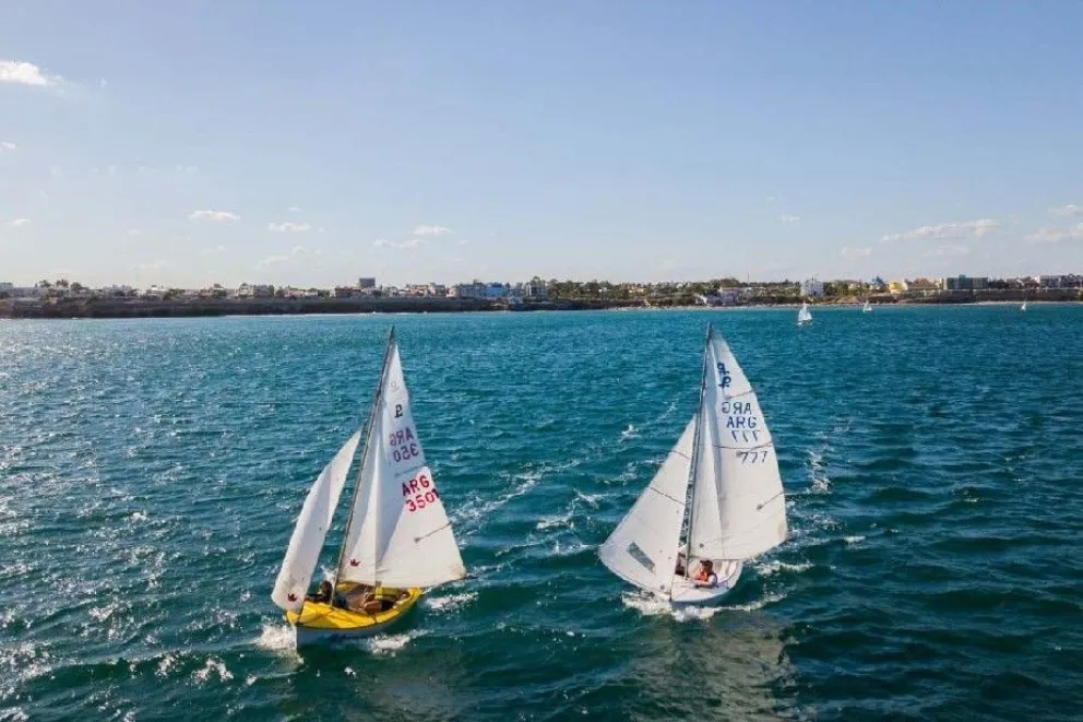 Veleros el mar en la Copa Golfo Azul