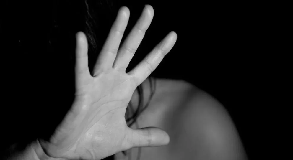 Sufre violencia de género y se quedó en la calle con sus 5 hijos